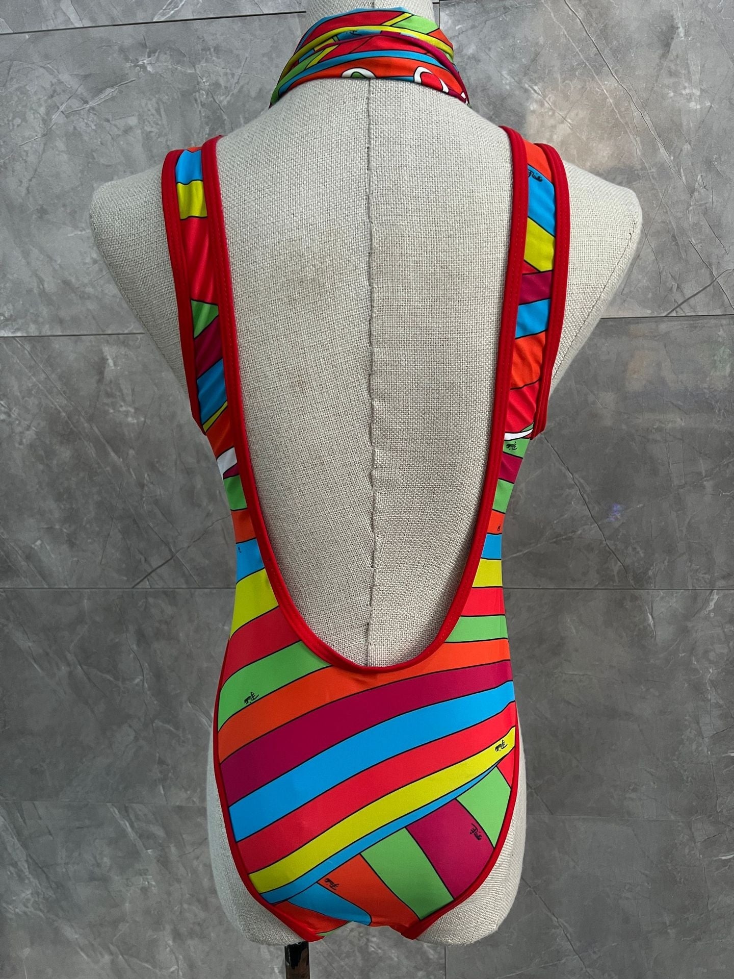 stylish one piece swimwear set