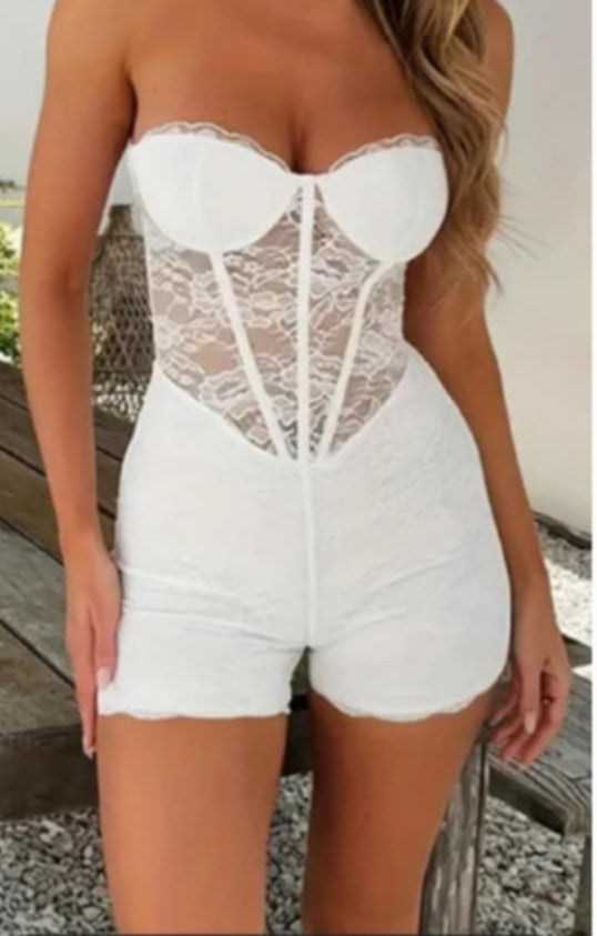 Lace Romper - Black / White