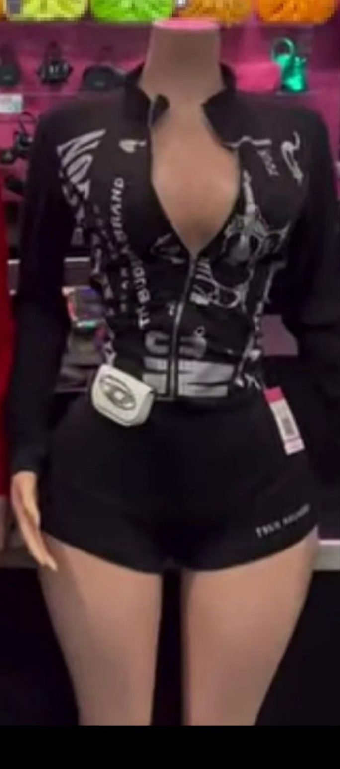 Chill Set- Long sleeve GRAPHIC