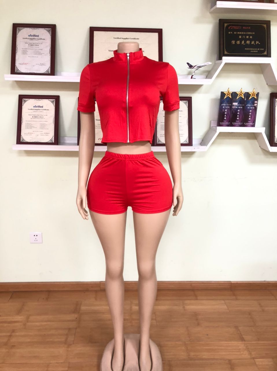Graphic 2 pc chill set White/Red/Black