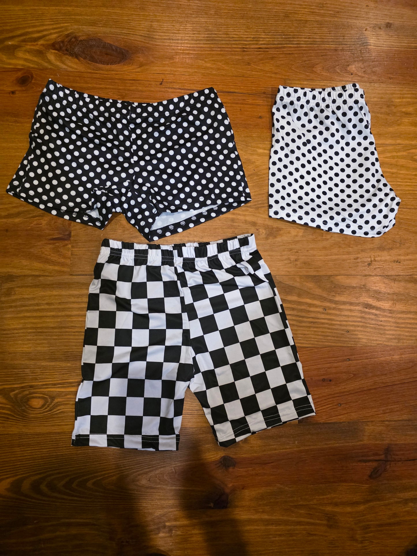 Mama Polka Dot Sassy Graphic short set