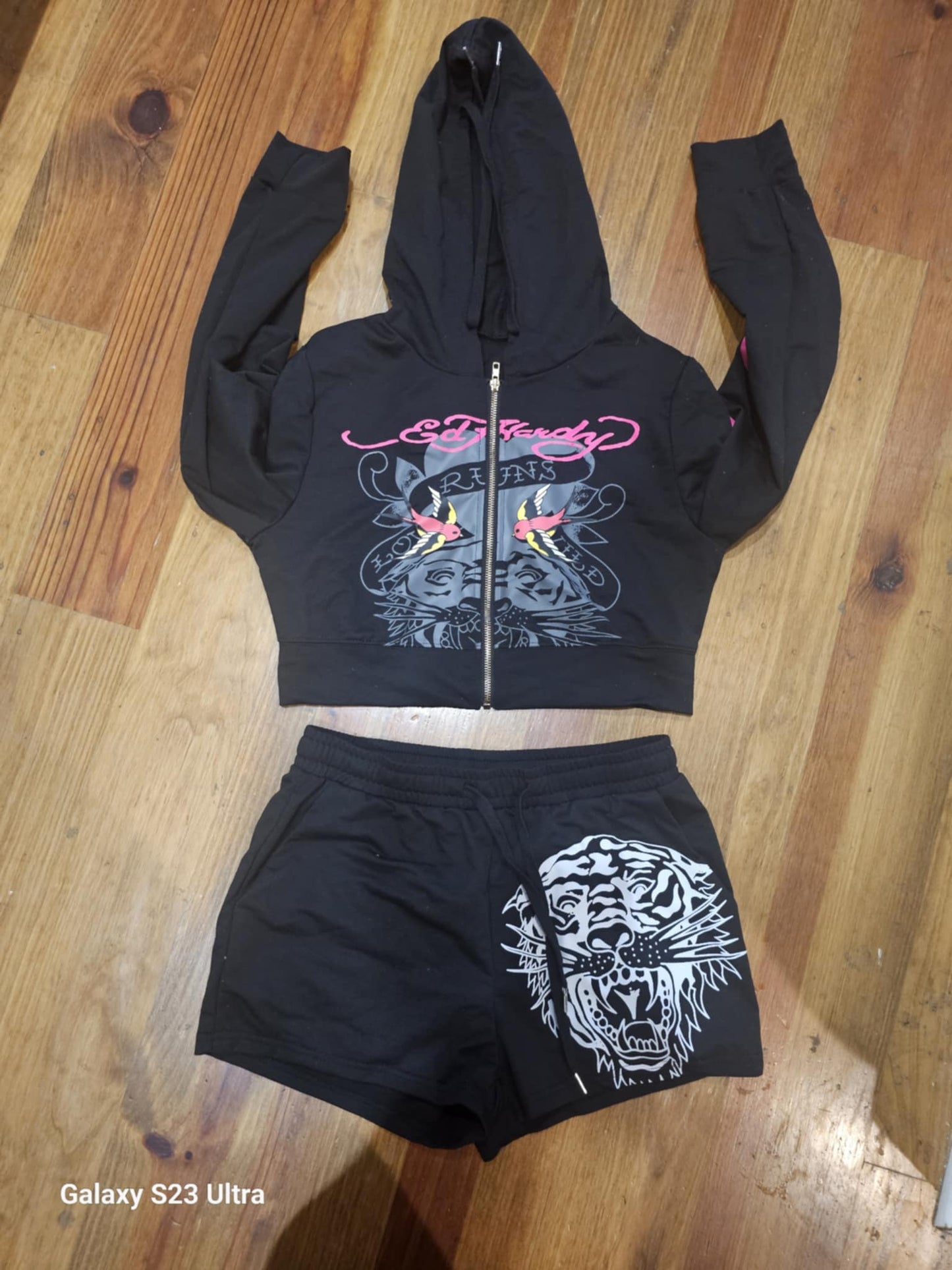 Chill Set- Graphic Print long sleeve hoodie 2 pc Short Set