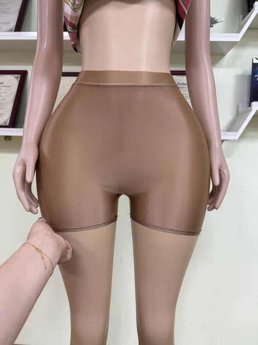 Basic plain shorts